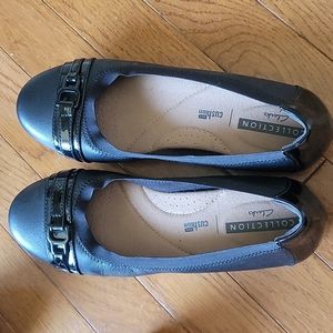 Clark's black flats